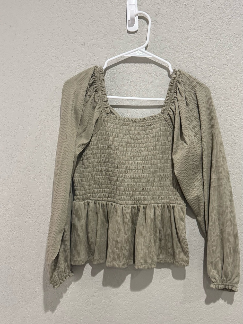Old Navy Olive Smocked Peplum Blouse - Picture 3 of 4